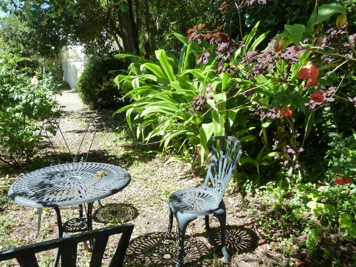 Maison Butterfly Bed & Breakfast Puissalicon Exterior foto