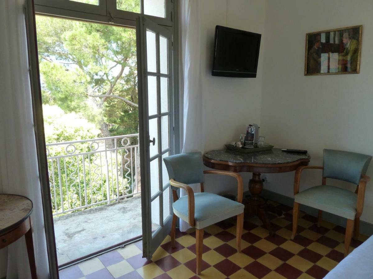 Maison Butterfly Bed & Breakfast Puissalicon Exterior foto